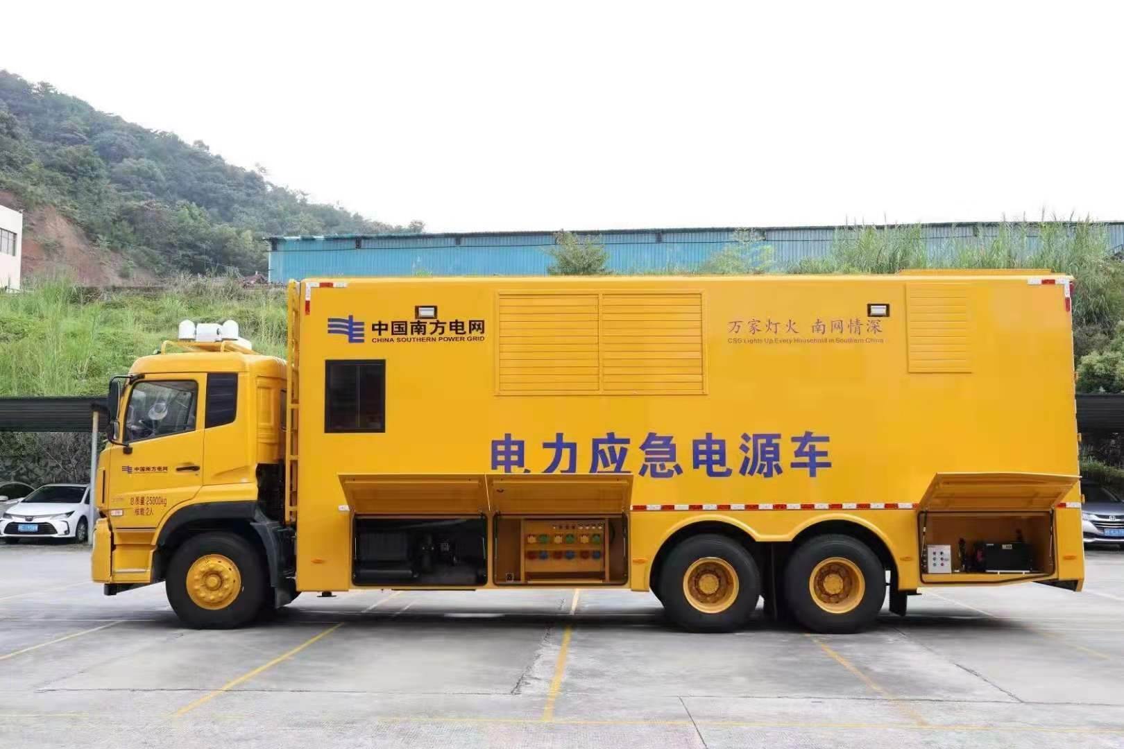 瑞丽安康大型柴油发电机发电车UPS电源出租租赁